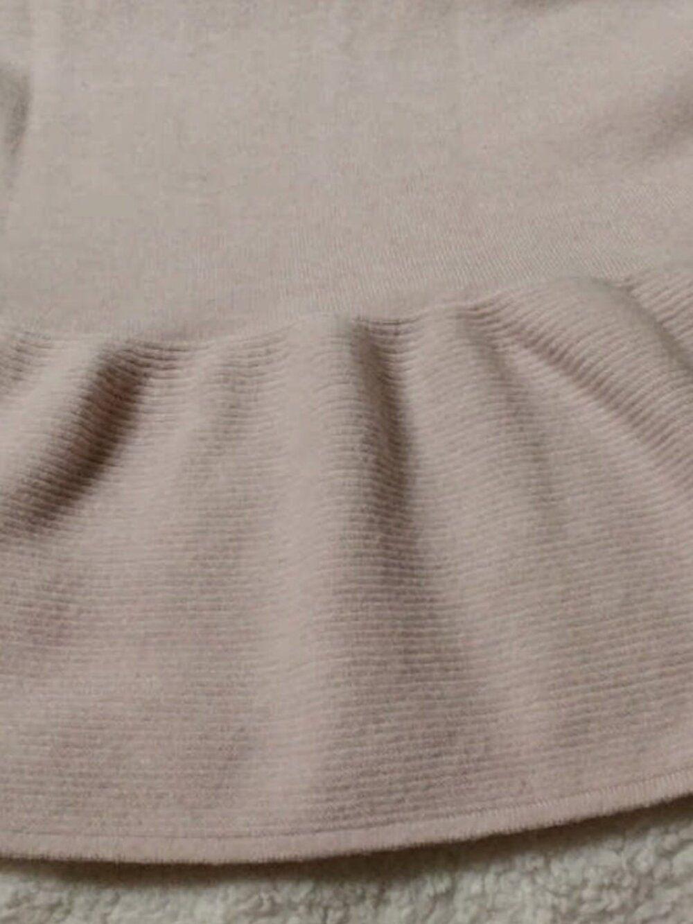 Ann Taylor Blush Pink & cream A-Line Peplum Knit Top – Size S - Picture 13 of 13